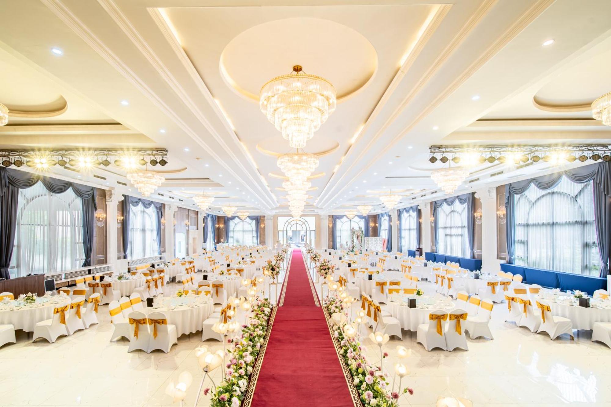 Muong Thanh Grand Hanoi Hotel Exterior photo